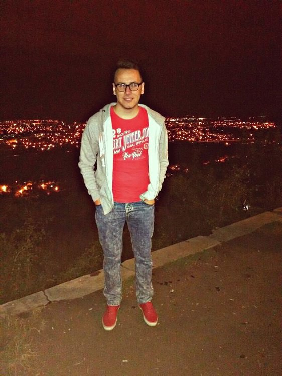 11145133_887732454646858_516139197970150