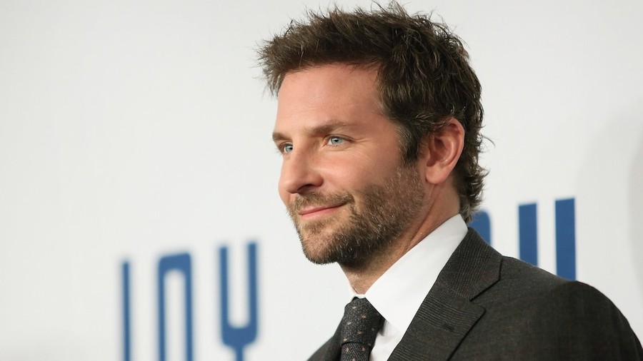 bradley-cooper-deeper.thumb.jpg.764adc64ebabce621c7d88853c2d5a99.jpg